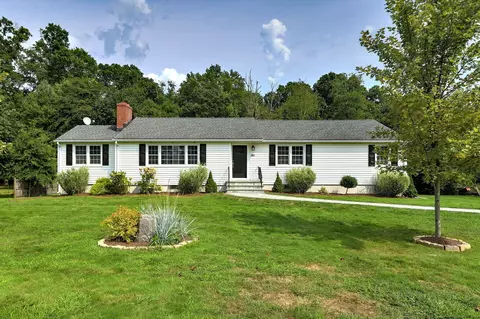 285 Ann Rose Dr, Orange, CT 06477