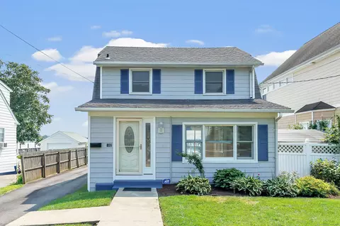102 Housatonic Ave, Stratford, CT 06615