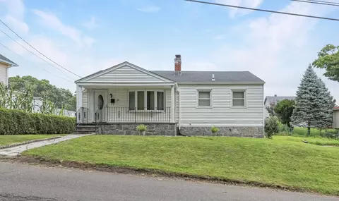 44 Cynthia St, Waterbury, CT 06708