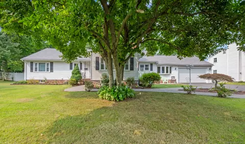 51 Buckley Ave, Bristol, CT 06010