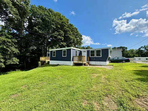 252 Leetes Island Rd #TRLR 18, Branford, CT 06405