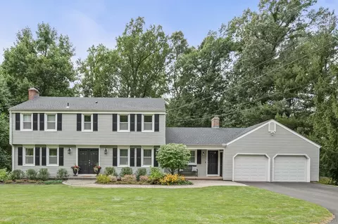81 Founders Rd, Glastonbury, CT 06033