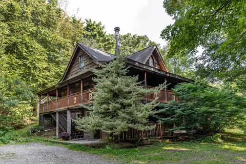 24 Simons Pond Rd, Colebrook, CT 06021