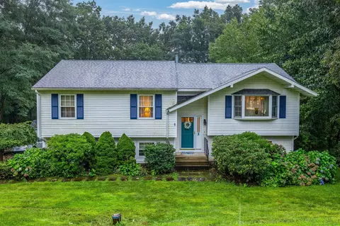 7 Richard Ave, Wolcott, CT 06716