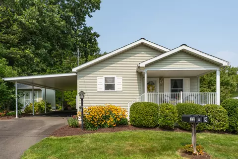 12 Overlook Ln, Southington, CT 06489