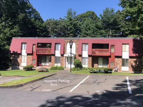 20 Woodsedge Dr #3B, Newington, CT 06111