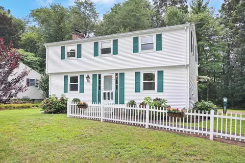 52 Oakwood St, Enfield, CT 06082