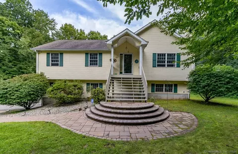 33 Birch Dr, Andover, CT 06232