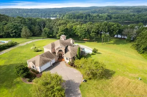 195 Injun Hollow Rd, East Hampton, CT 06424