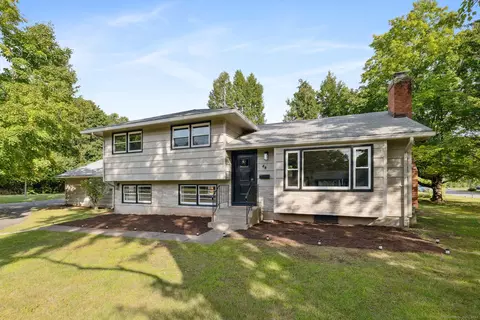 44 Elm St, South Windsor, CT 06074