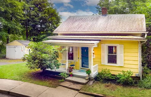 18 Gaynor Pl, Vernon, CT 06066