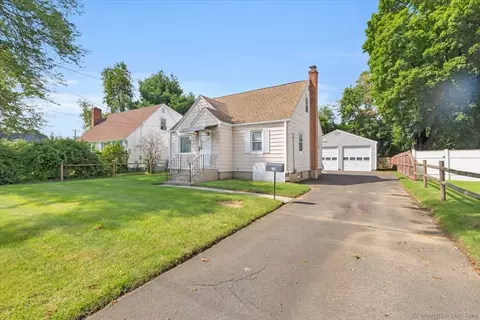 32 Goodwin St, East Hartford, CT 06108