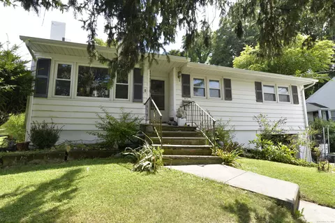 16 Virginia Ave # A, Danbury, CT 06810