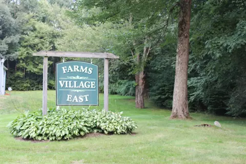 7 E Farms Rd #B, Torrington, CT 06790