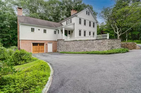 10 Osborn Rd, Litchfield, CT 06759