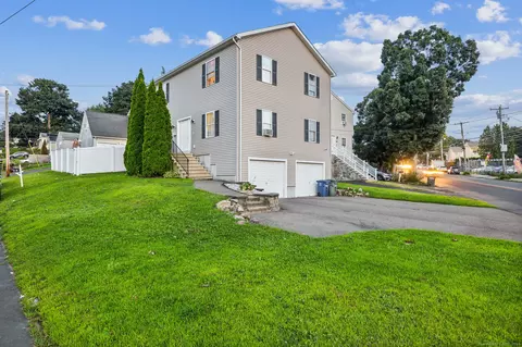 217 Cloverhill Ave, Bridgeport, CT 06606