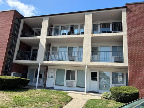232 W West Walk #232, West Haven, CT 06516