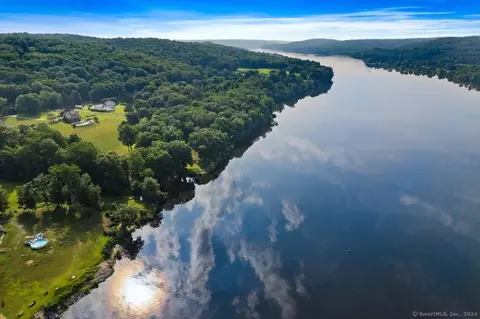 195 Injun Hollow Rd # A, Haddam, CT 06424