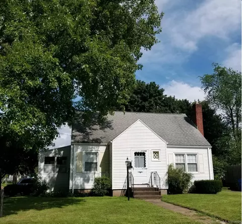 39 Foley St, Manchester, CT 06040