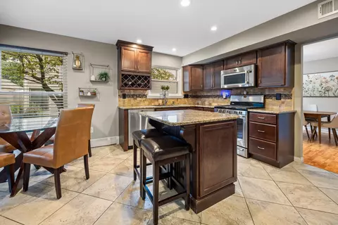 9 Stevens Pl #9, Rocky Hill, CT 06067