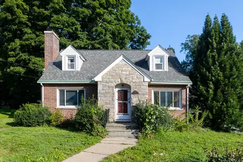 54 Overlook Ave, Waterbury, CT 06708