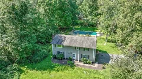 6 Gretl Ln, New Milford, CT 06776