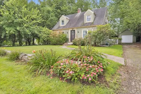 719 Randolph Rd, Middletown, CT 06457