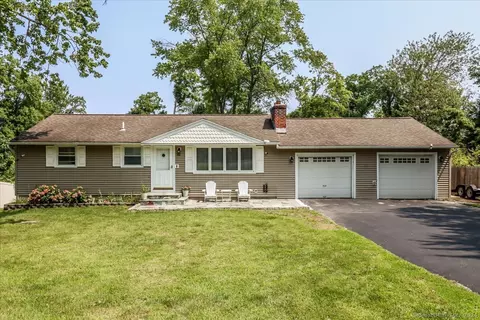 32 N Pleasant Rise Rise, Brookfield, CT 06804