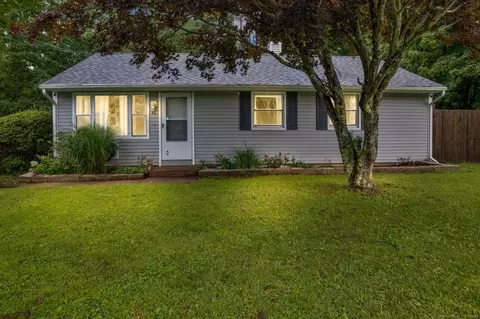 48 Park Ave, Colchester, CT 06415