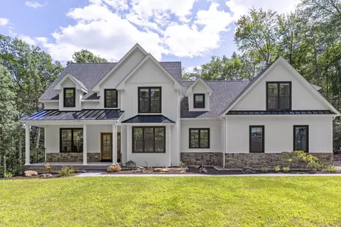 110 Petersen Rd # R, East Granby, CT 06026