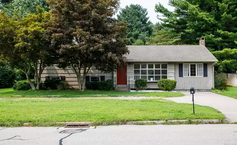 125 New London Tpke, Norwich, CT 06360