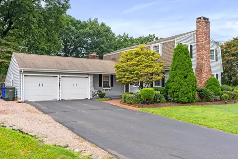 121 Boulter Rd, Wethersfield, CT 06109