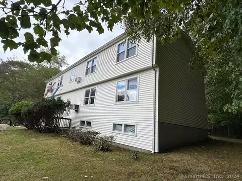 56 Saint Regis Ave #1B, Norwich, CT 06360