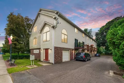 120 Main St #6, Meriden, CT 06451