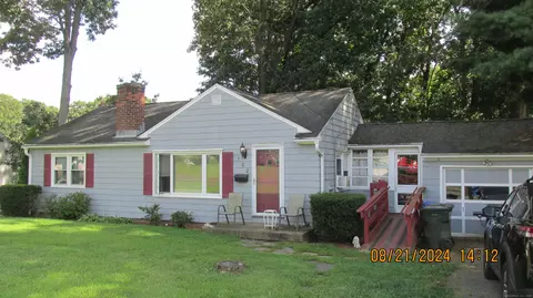 102 Forest St, Rocky Hill, CT 06067