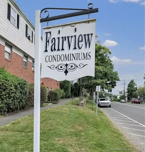 1 Fairview Dr #P2, Danbury, CT 06810