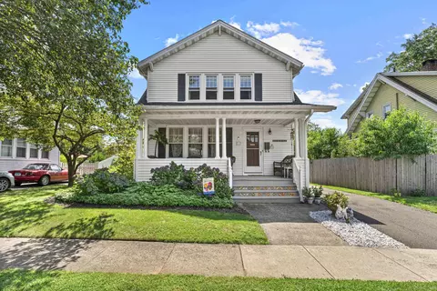 56 Harmon St, Hamden, CT 06517