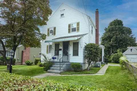 141 Northfield St, Bridgeport, CT 06606