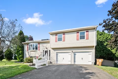 16 Teach St, Enfield, CT 06082