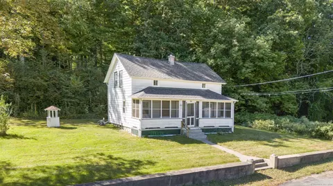 96 Riverside Dr, Sprague, CT 06330