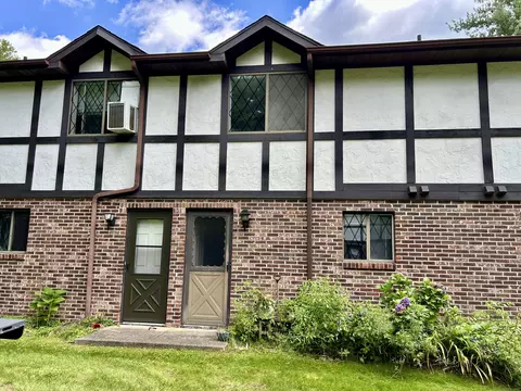 2 Branch Rd #5B, Thomaston, CT 06787