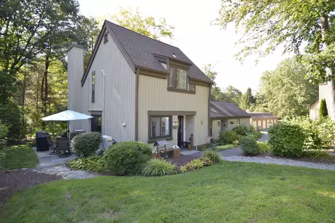 997 Heritage Vlg #A, Southbury, CT 06488