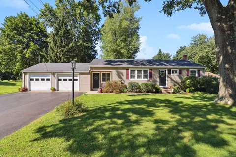 95 Pond Hill Rd, Wallingford, CT 06492