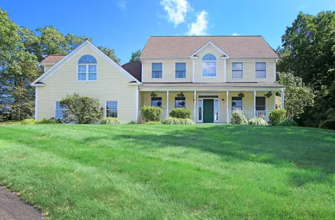 22 Winding Brook Ln, Wallingford, CT 06492