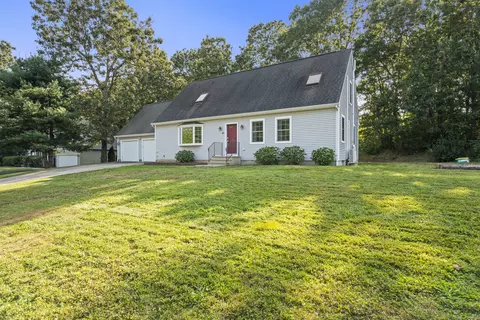 24 Croft Ct, Pawcatuck, CT 06379