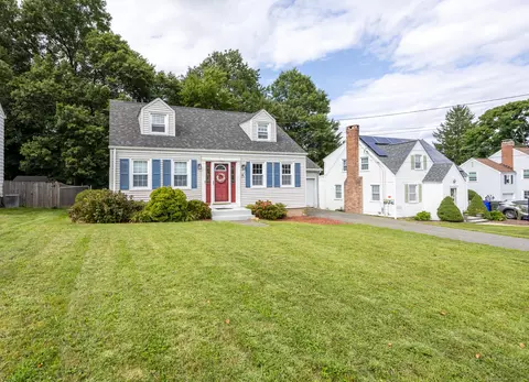 165 Beverly Rd, Wethersfield, CT 06109