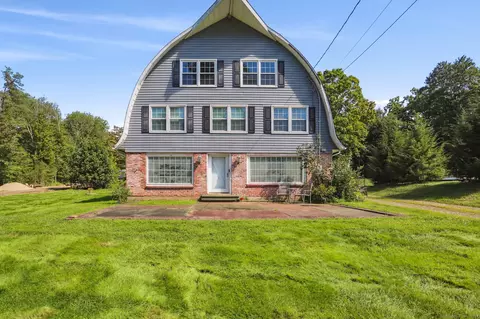235 Thompson St, Shelton, CT 06484
