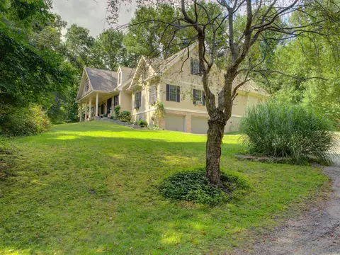 72 Wolf Den Rd, Brooklyn, CT 06234