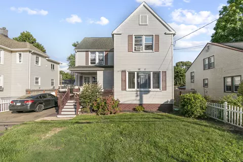 367 Thompson Ave, East Haven, CT 06512