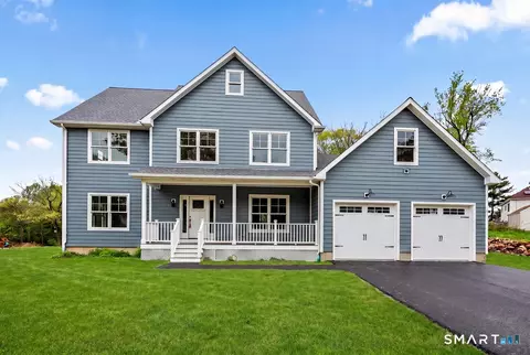 8 Ridgewood Club Rd, Prospect, CT 06712